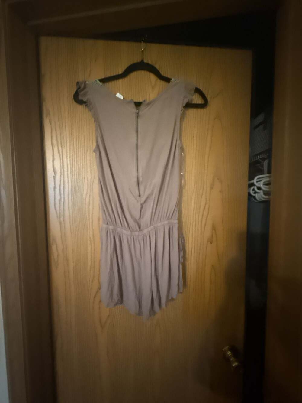 Body Central Crochet Detail Romper Size M - Picture 2 of 3